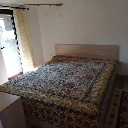 хамбара Apartman *